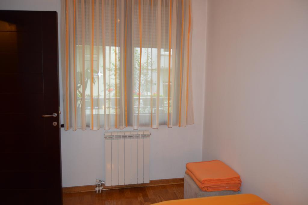 Apartment Orange Relax Belgrad Oda fotoğraf